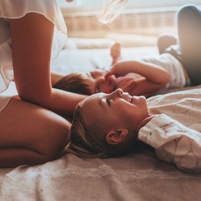 🏡 Vos sourires sont ce qui transforment une maison en un foyer douillet. 

🌱🇫🇷 Pour contribuer tous les jours à embellir votre espace, Le Matelas Vert est là pour vous proposer de la literie de française, de qualité et saine ! 

#literieecoresponsable #matelasecoresponsable #literiefrancaise #literiefrance #matelasfrance #matelasfrancais #matelasecoresponsable #ecoresponsabilite #fabricationfrancaise #matelasdequalite #literiedequalite #matelasrobuste #matelasdense #matelasbebe #matelasenfant